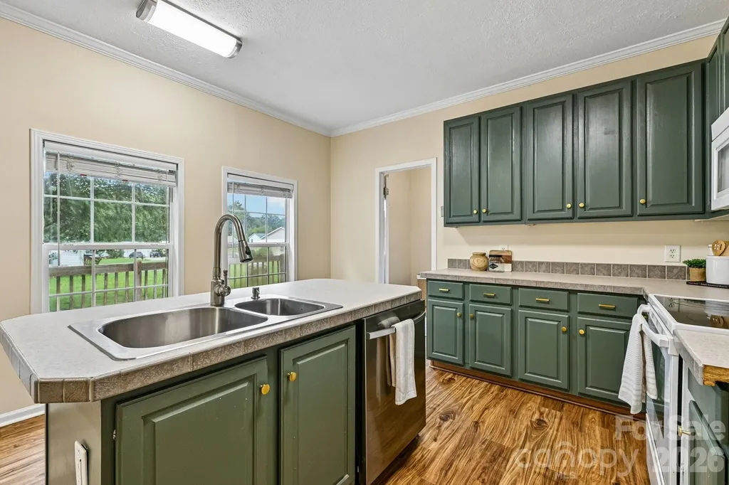 108 Grand Acres Lane Maiden NC 28650