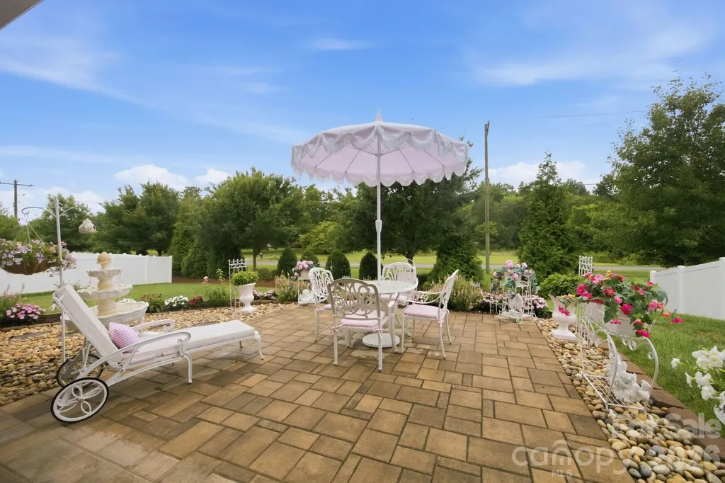 123 Cup Chase Drive Mooresville NC 28115
