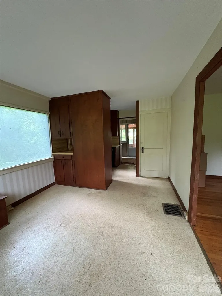 912 Halstead Boulevard Hendersonville NC 28791