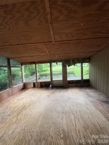 912 Halstead Boulevard Hendersonville NC 28791