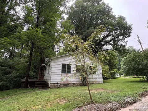 912 Halstead Boulevard Hendersonville NC 28791