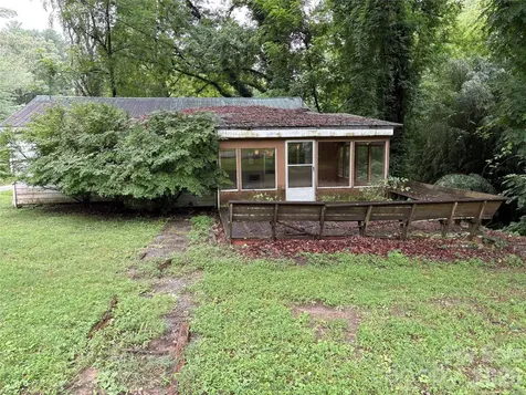 912 Halstead Boulevard Hendersonville NC 28791
