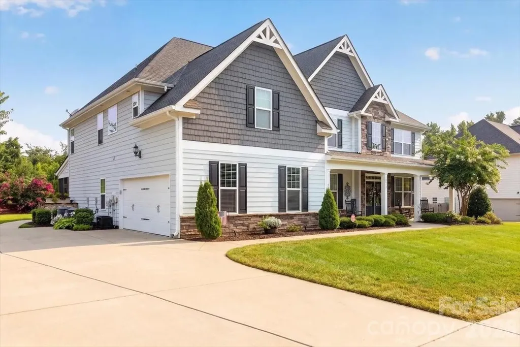 10515 Sweethaven Lane Harrisburg NC 28075