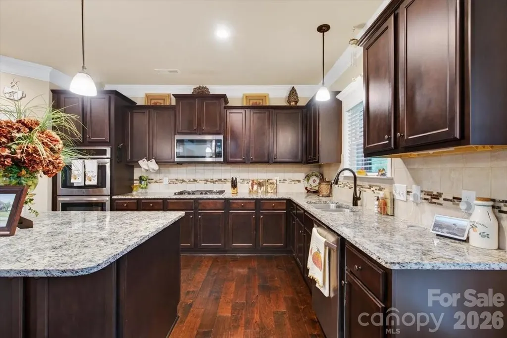 10515 Sweethaven Lane Harrisburg NC 28075