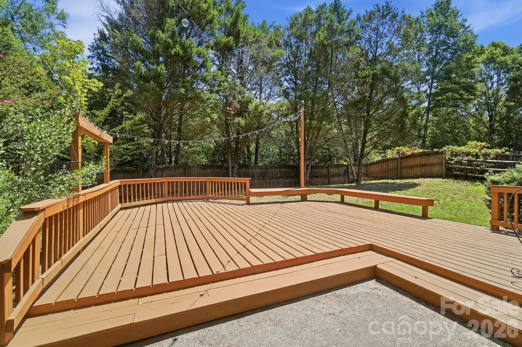 7015 Lenhart Drive Charlotte NC 28226