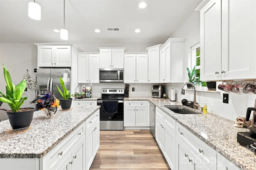 313 Bell Street Mount Holly NC 28120