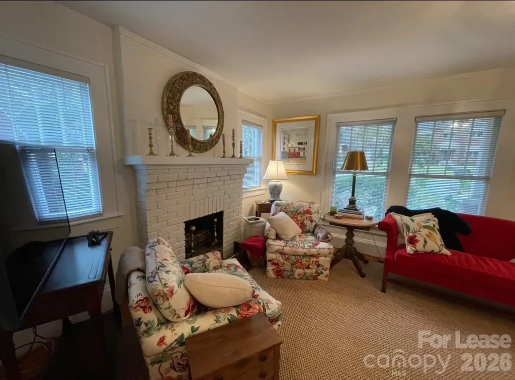 218 Circle Avenue Charlotte NC 28207