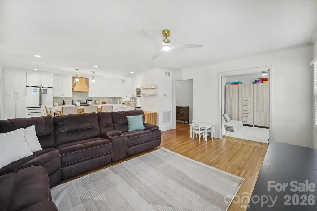 3633 Conway Avenue Charlotte NC 28209