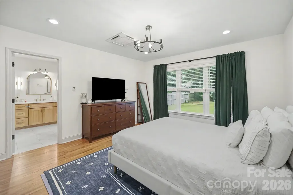3633 Conway Avenue Charlotte NC 28209