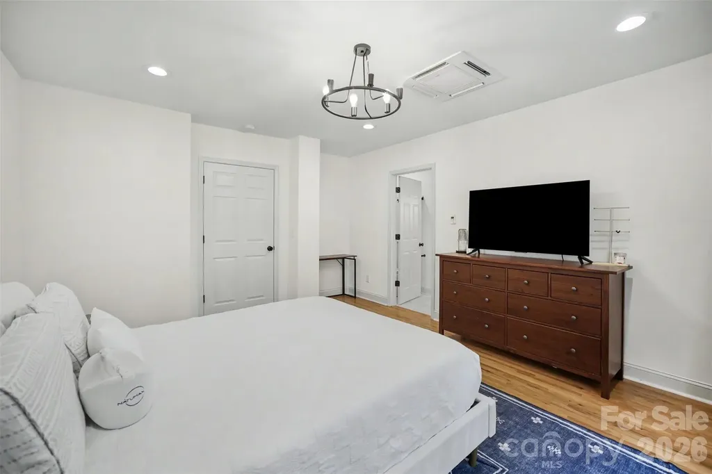 3633 Conway Avenue Charlotte NC 28209