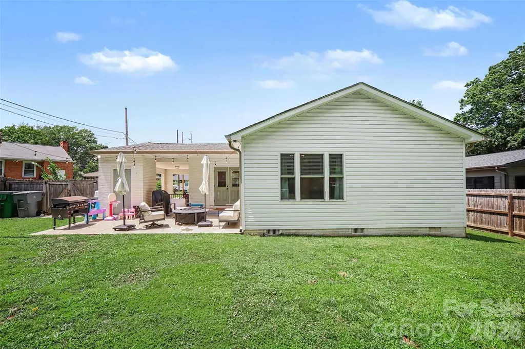 3633 Conway Avenue Charlotte NC 28209
