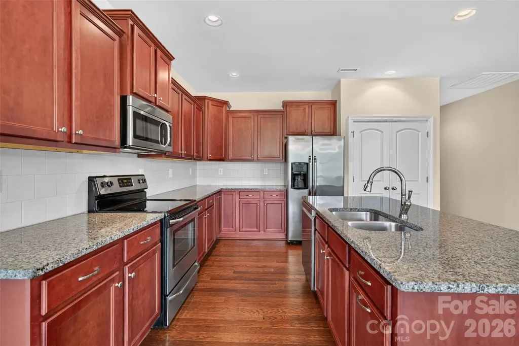 127 Johnson Manor Street Mooresville NC 28115