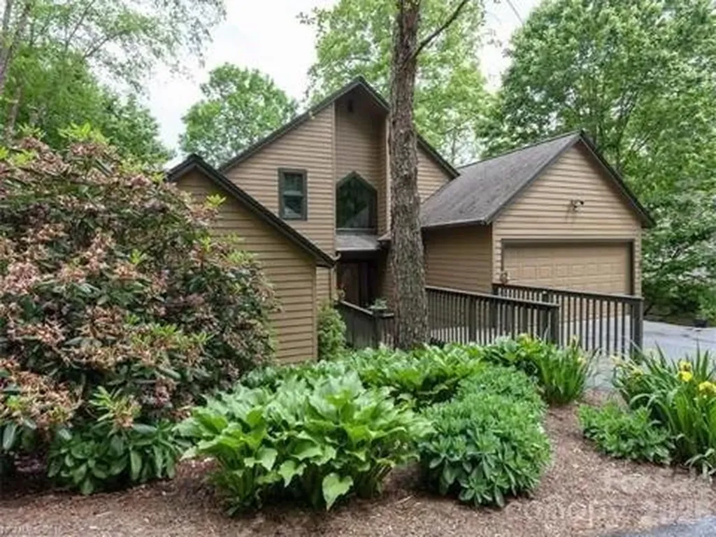91 Brandy Run Road Burnsville NC 28714