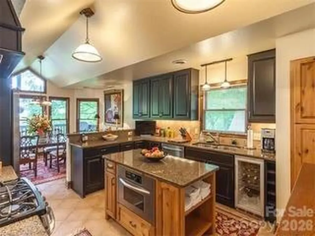 91 Brandy Run Road Burnsville NC 28714