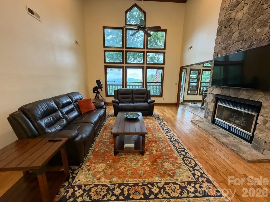 91 Brandy Run Road Burnsville NC 28714
