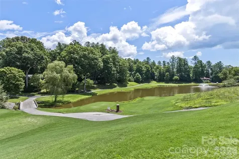100 Titleist Way Hendersonville NC 28739