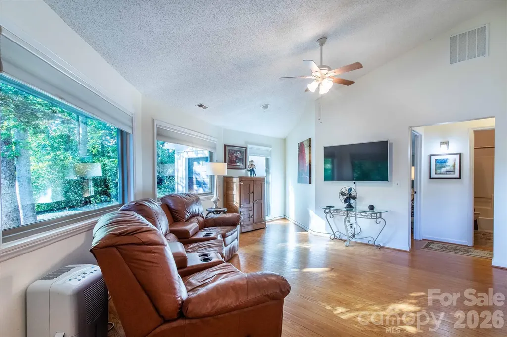 150 Freeman Knolls Drive Hendersonville NC 28792
