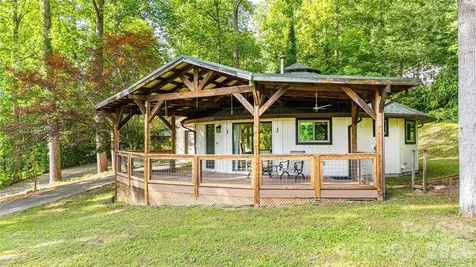 150 Freeman Knolls Drive Hendersonville NC 28792