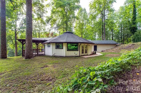 150 Freeman Knolls Drive Hendersonville NC 28792