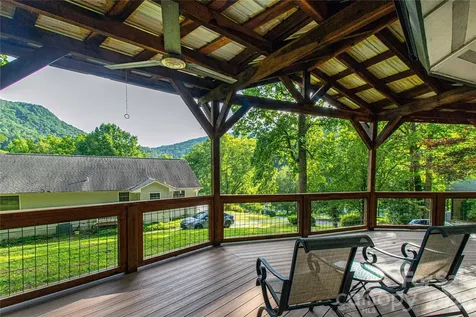150 Freeman Knolls Drive Hendersonville NC 28792