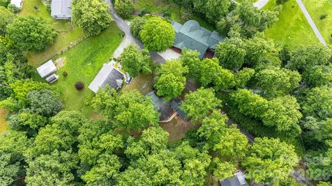 150 Freeman Knolls Drive Hendersonville NC 28792