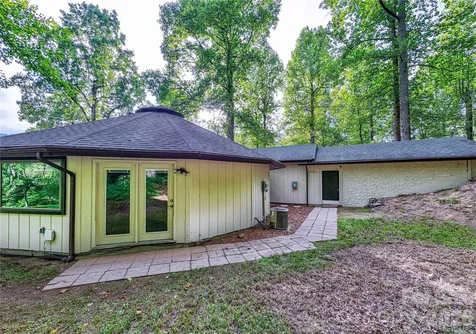 150 Freeman Knolls Drive Hendersonville NC 28792