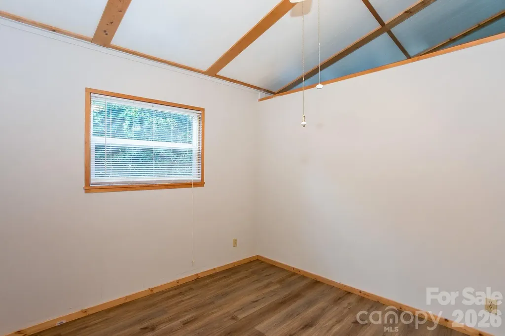 261 Black Pine Road Newland NC 28657