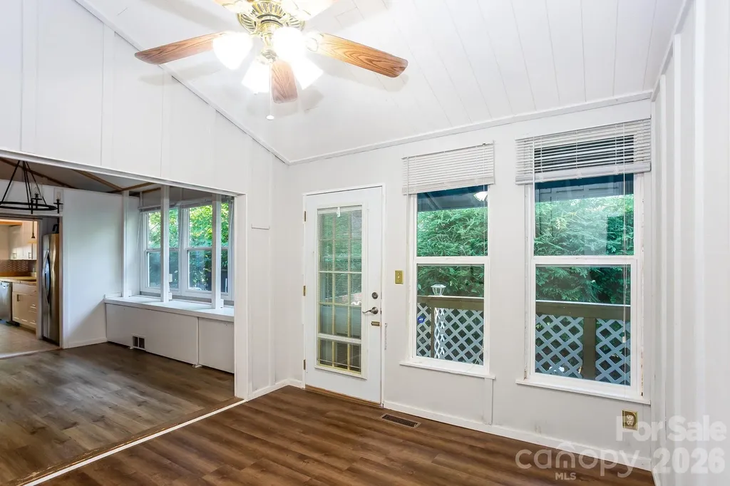 261 Black Pine Road Newland NC 28657