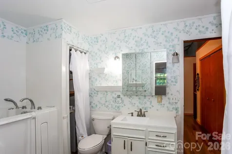 261 Black Pine Road Newland NC 28657