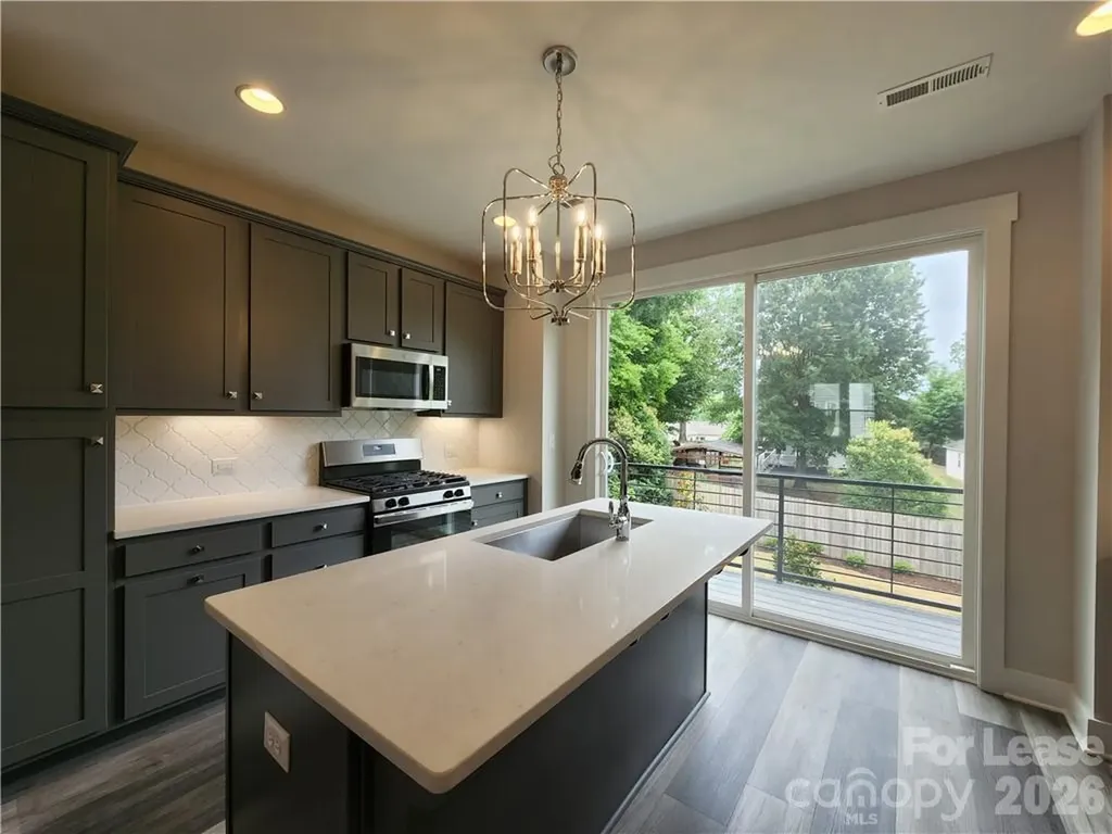 618 West End Drive Charlotte NC 28208