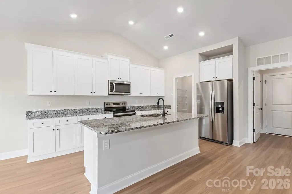 8117 Cravat Court Charlotte NC 28215