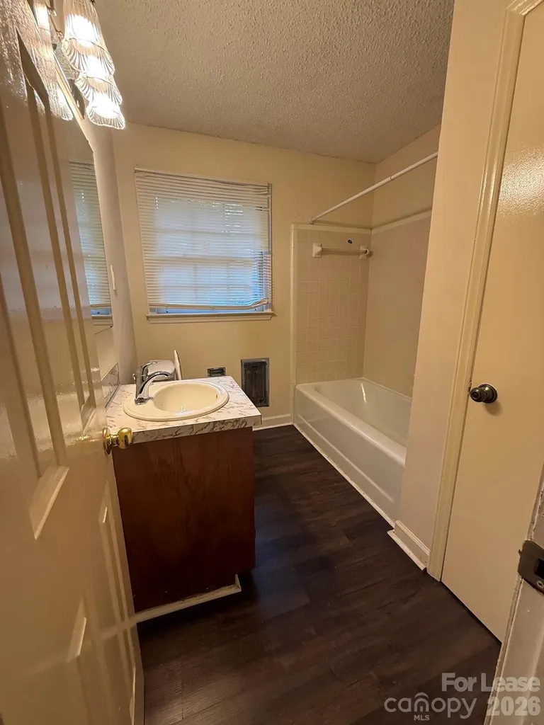 3615 Morris Field Drive Charlotte NC 28208