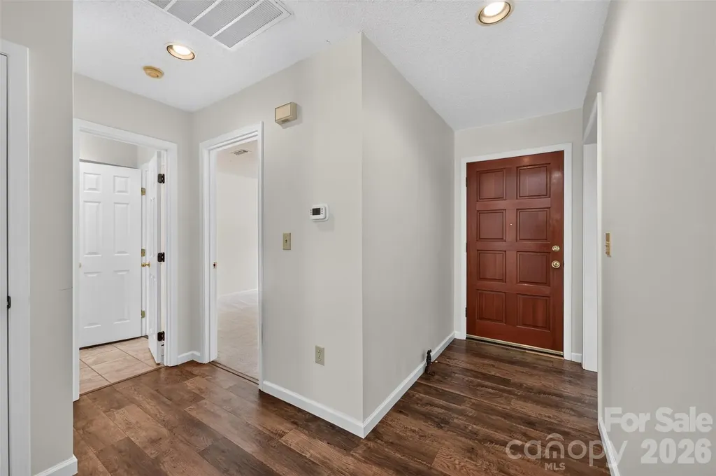 1736 12th Street NE Hickory NC 28601