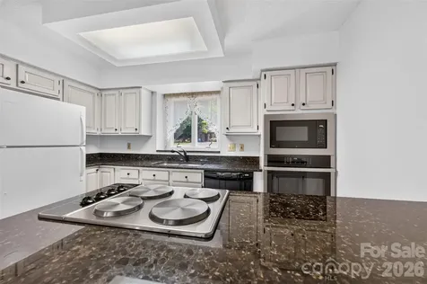 1736 12th Street NE Hickory NC 28601