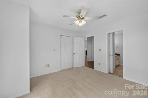 1736 12th Street NE Hickory NC 28601