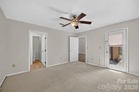 1736 12th Street NE Hickory NC 28601
