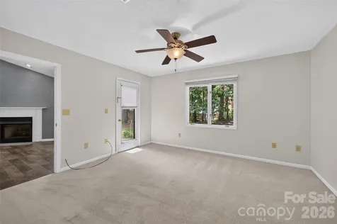 1736 12th Street NE Hickory NC 28601