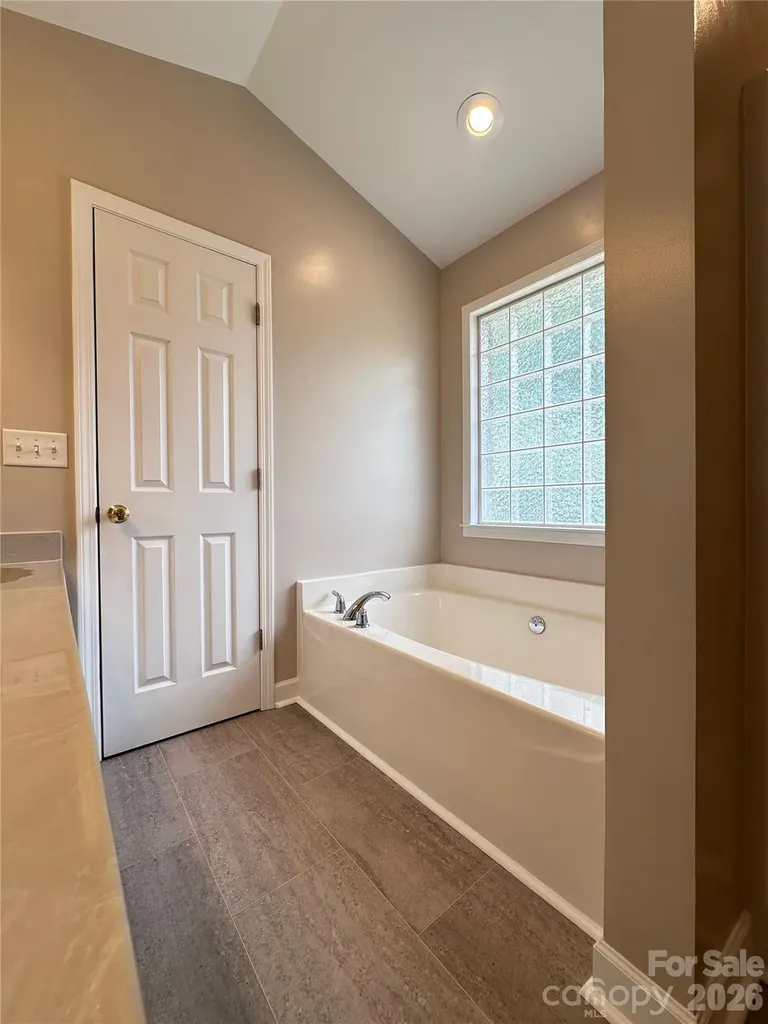 4288 Harbor Lane Sherrills Ford NC 28673