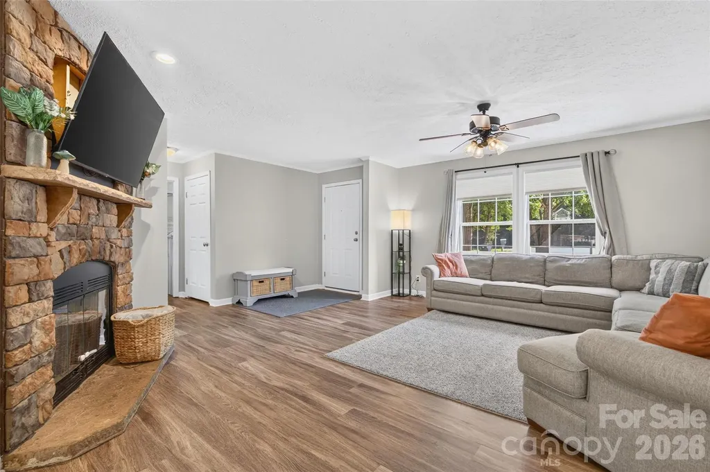 147 Ty Lin Way Troutman NC 28166