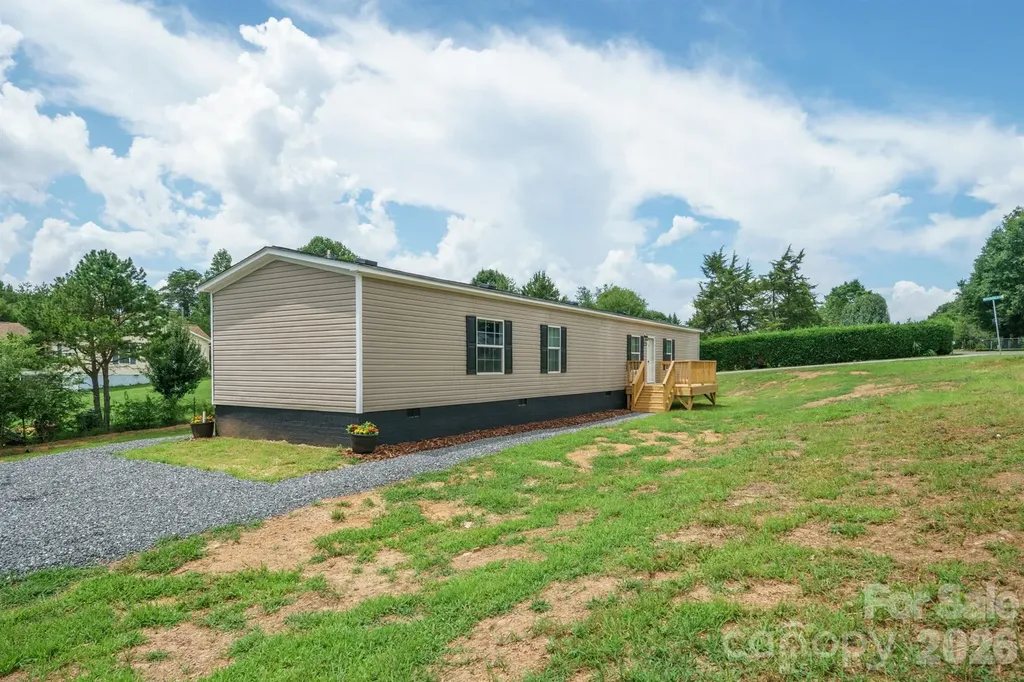 4059 Beach Road Hudson NC 28638