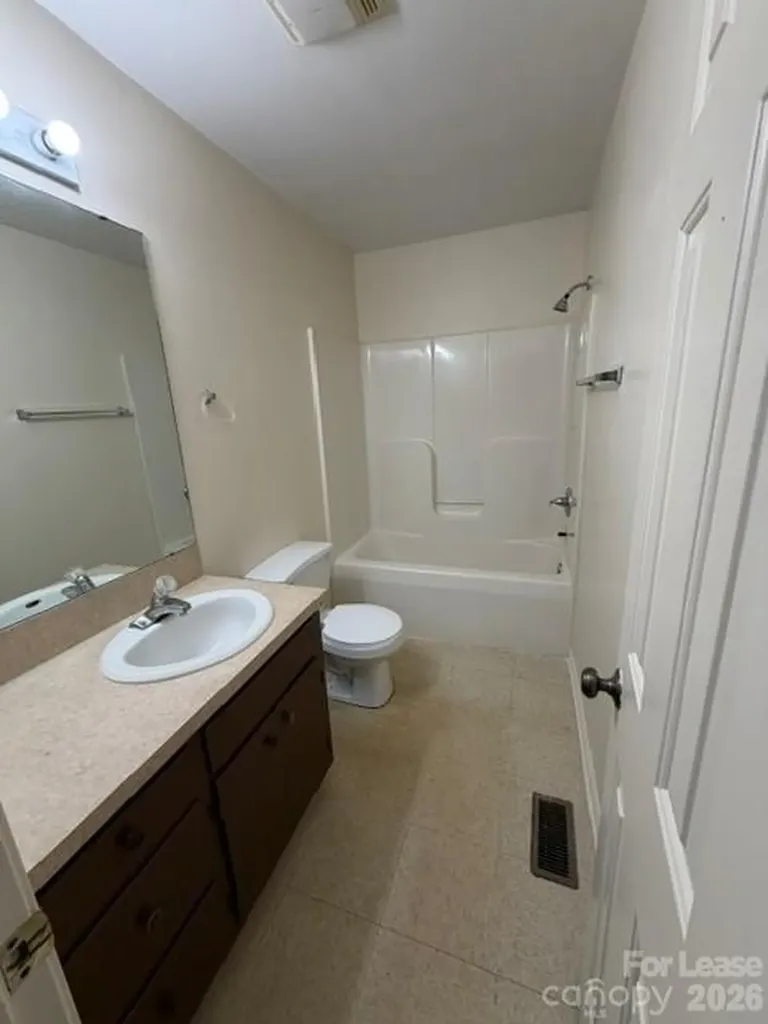 100 W 17th Street Newton NC 28658