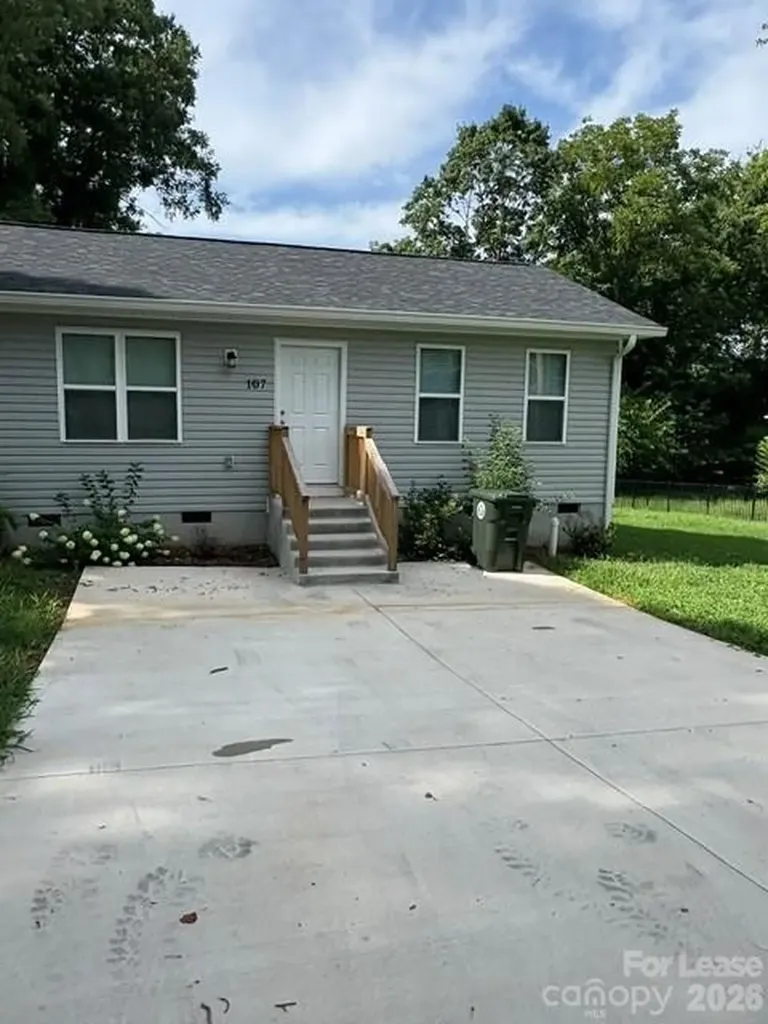 107 W F Street Newton NC 28658