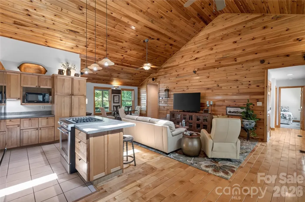 1044 Belvidere Lane Morganton NC 28655