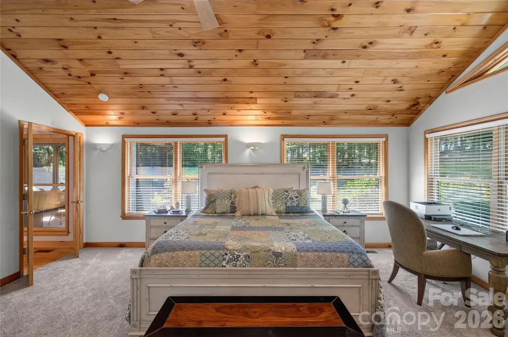 1044 Belvidere Lane Morganton NC 28655