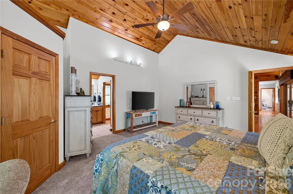 1044 Belvidere Lane Morganton NC 28655