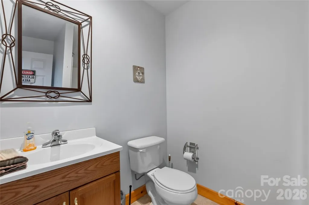 1044 Belvidere Lane Morganton NC 28655