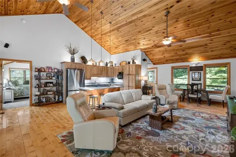 1044 Belvidere Lane Morganton NC 28655