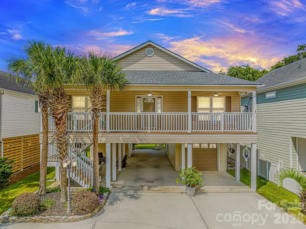 511 21st Avenue N North Myrtle Beach SC 29582