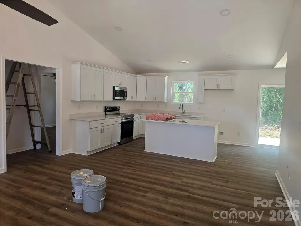 350 14th Avenue SW Hickory NC 28602
