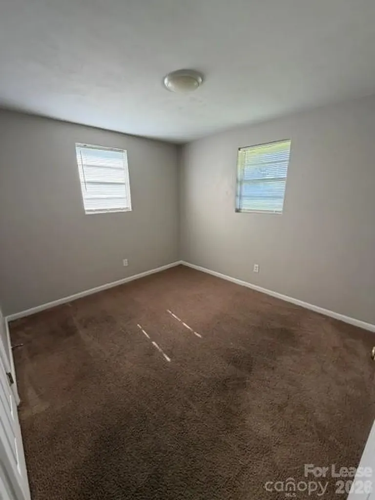 1847 13th Avenue SW Hickory NC 28602